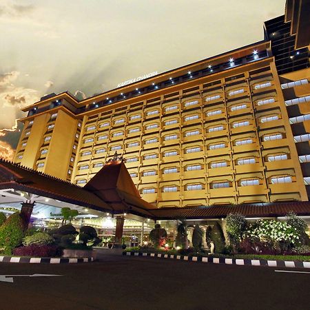 Kartika Chandra Hotel Jakarta Exterior foto